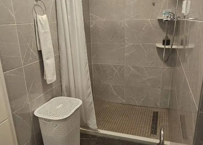 Tole Apartament *
